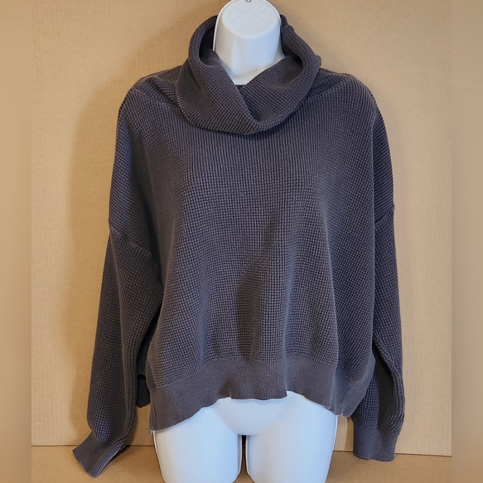Planet Gray Waffle Knit Crop Style One Size